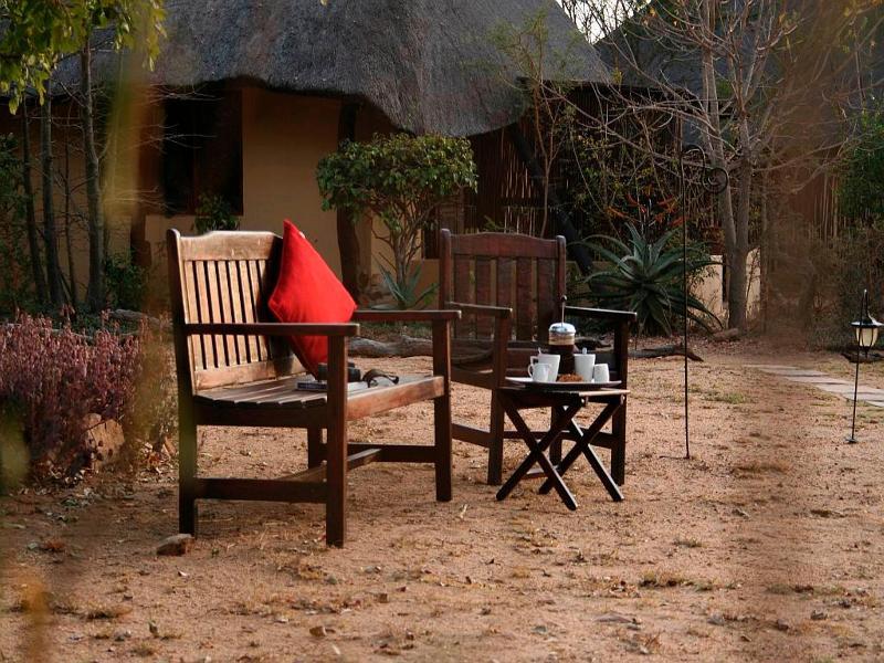 Hotel Kambaku River Sands Hoedspruit Exterior foto